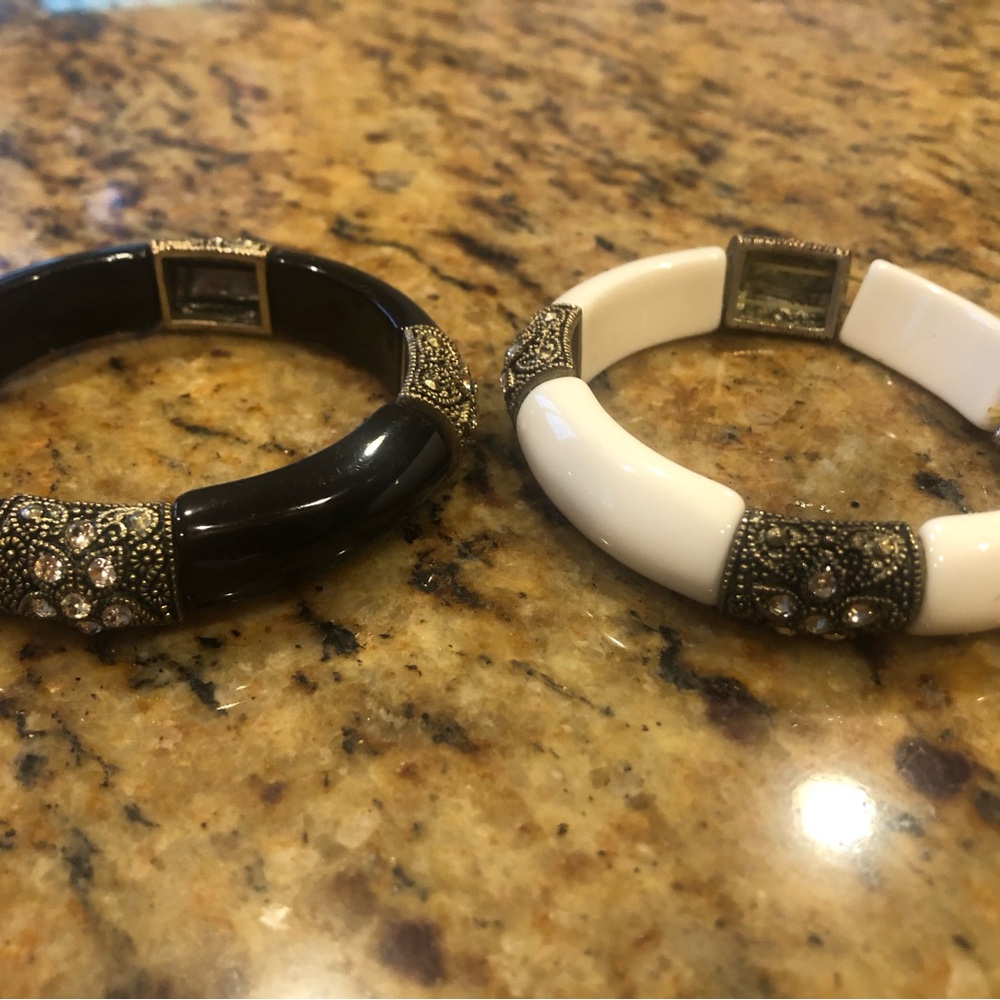 Set of two bracelets